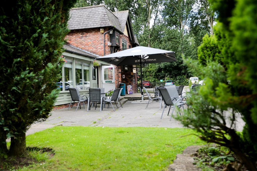 Fairways Lodge&Leisure Club Prestwich Exterior foto
